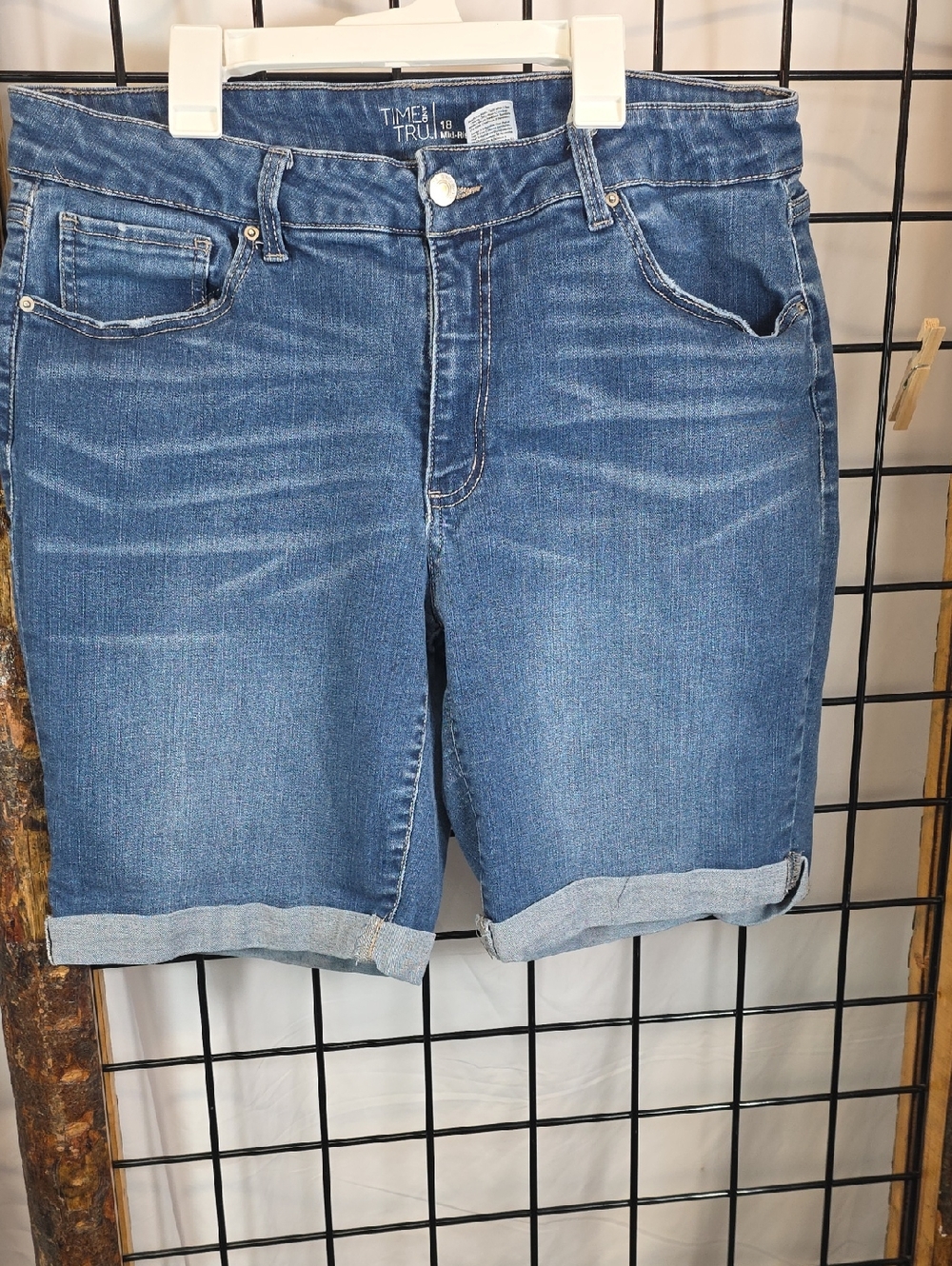 Time and Tru Mid-Rise Denim Shorts in Blue